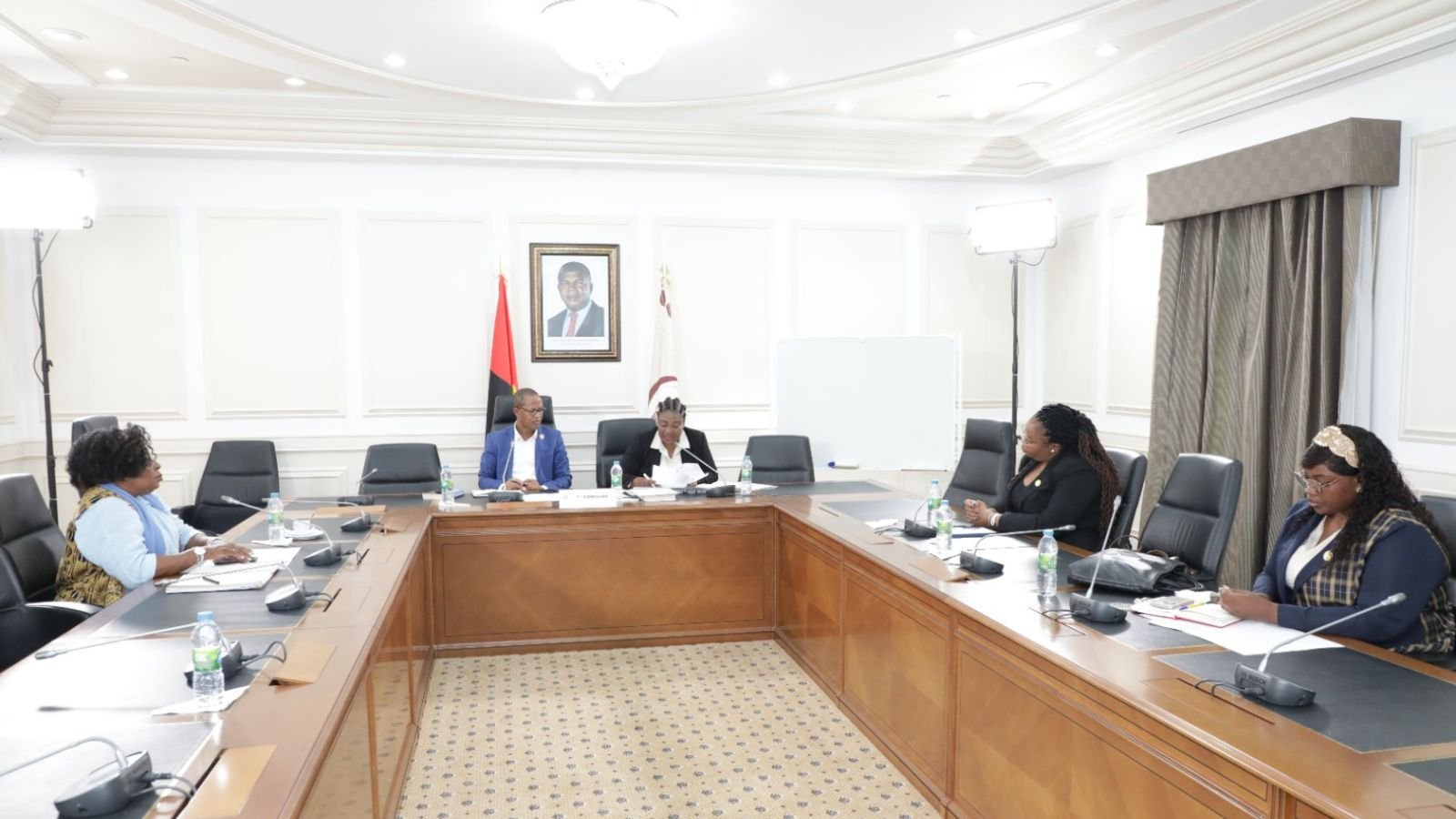 Image from the article 7th Committee outlines actions for implementing the patronage law, See more details - Unekao